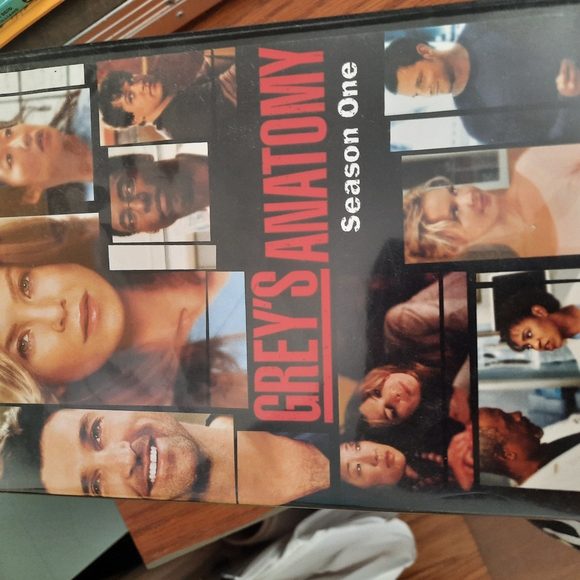 Grey's Anatomy DVD Box Set Collection - Picture 2 of 8